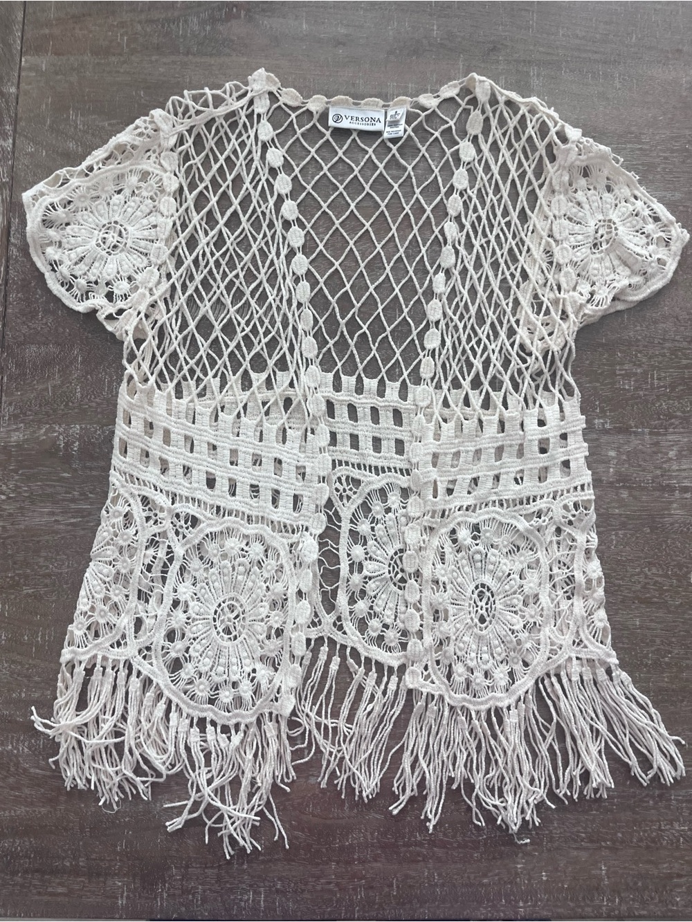Versona Cream Crochet Fringe Open Cardigan with short sleeve and fringe